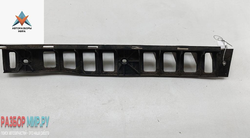 кронштейн заднего бампера Skoda Yeti 1 поколение 2010, 2.0 л., дизель, МКПП, коричневый, внедорожник 5 дв., 5L6807864 - фото №1