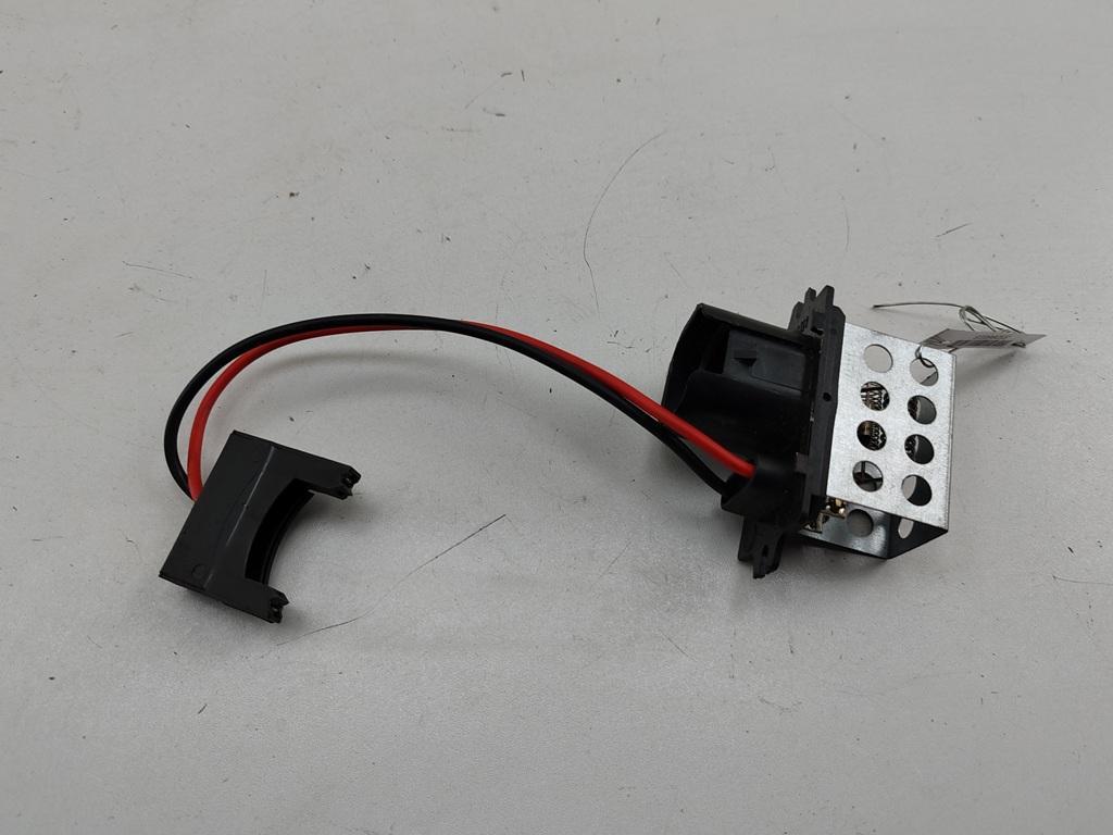 сопротивление печки Renault Kangoo I 2004, 1.2 л., бензин, МКПП, синий, фургон, 9ML351332181