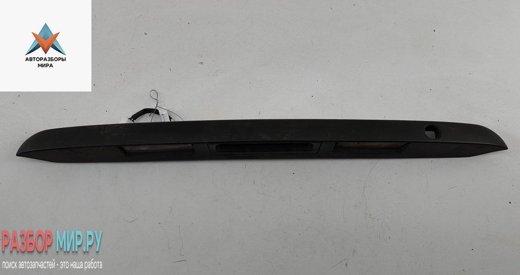 накладка подсветки номера Fiat Panda 2 поколение 2009, 1.2 л., бензин, МКПП, чёрный, хетчбэк 5 дв. - фото №1