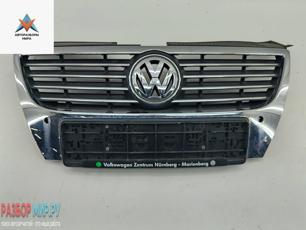 решетка радиатора Volkswagen Passat B6 2006, серый, седан, 3C0853651F - фото №1