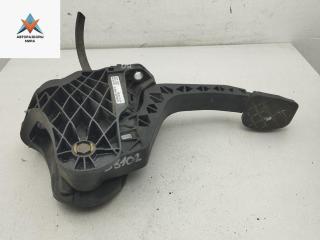 педаль сцепления Volkswagen Golf 5 поколение 2005, 1.4 л., бензин, МКПП, зелёный, хетчбэк 5 дв., 1K1721059BA