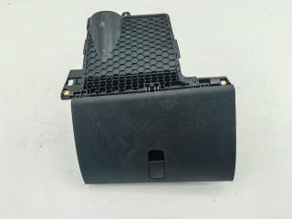 бардачок Skoda Fabia mk3 (NJ) 2015, 1.2 л., бензин, МКПП, белый, универсал, 6V1857097M