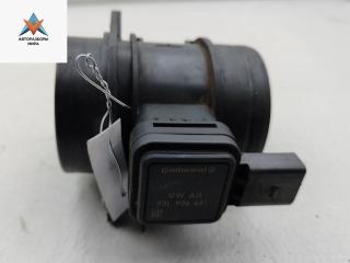 Расходомер (измеритель потока воздуха) Volkswagen Golf 6 поколение 2010, 1.6 л., дизель, МКПП, серый, универсал, 03L906461