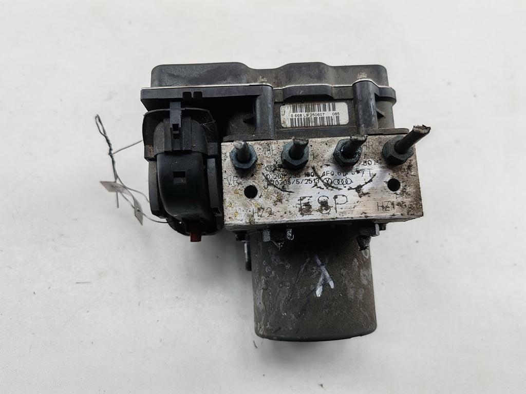 блок ABS Audi A6 C6 2007, 2.7 л., дизель, МКПП, серый, универсал, 4F0910517AC, 4F0614517T