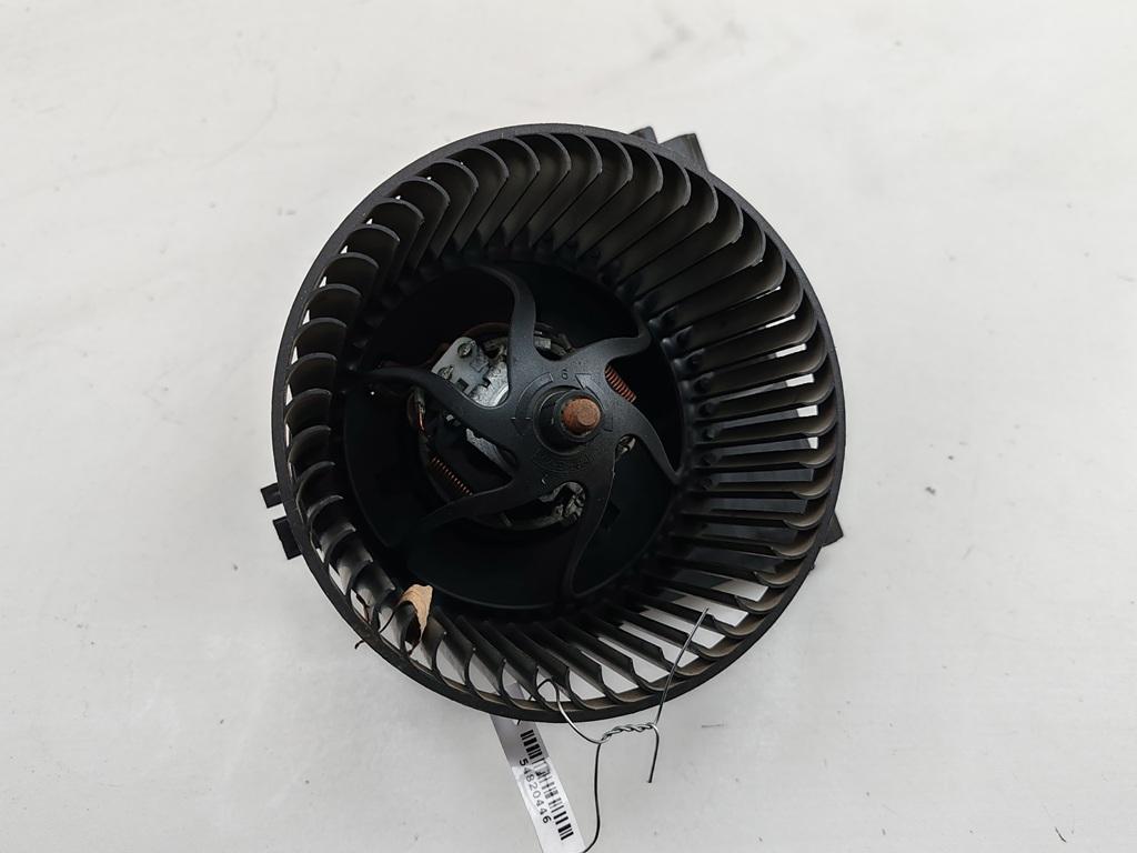 моторчик печки Audi A3 8L 2001, 1.8 л., Ti, бензин, МКПП, красный, хетчбэк 5 дв., 1J1819021B