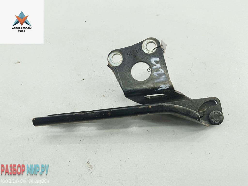 петля капота правая Skoda Yeti 1 поколение 2010, коричневый, внедорожник 5 дв., 5L0823301D - фото №1