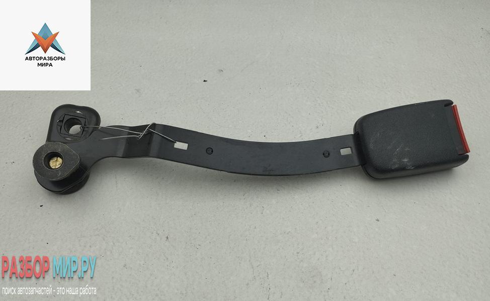 замок ремня безопасности Volkswagen Bora 1 поколение 1999, 1.6 л., бензин, МКПП, чёрный, универсал, 1J4858472 - фото №1