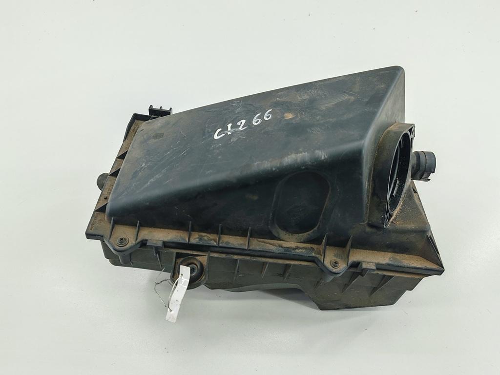 корпус воздушного фильтра Audi A3 8L 2001, 1.8 л., Ti, бензин, МКПП, красный, хетчбэк 5 дв.