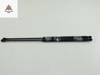 амортизатор крышки багажника (3-5 двери) Audi 100 С3 [рестайлинг] 1989, 2.3 л., бензин, МКПП, серый, универсал