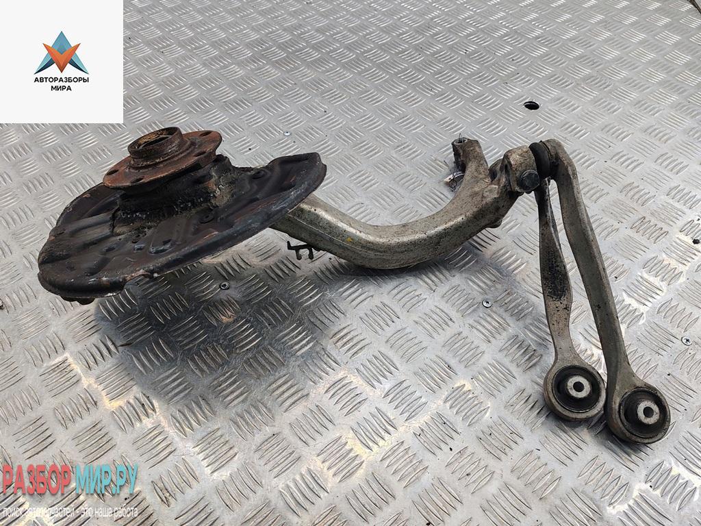 ступица передняя правая Audi A4 B6 2001, 2.0 л., бензин, МКПП, серый, универсал - фото №1