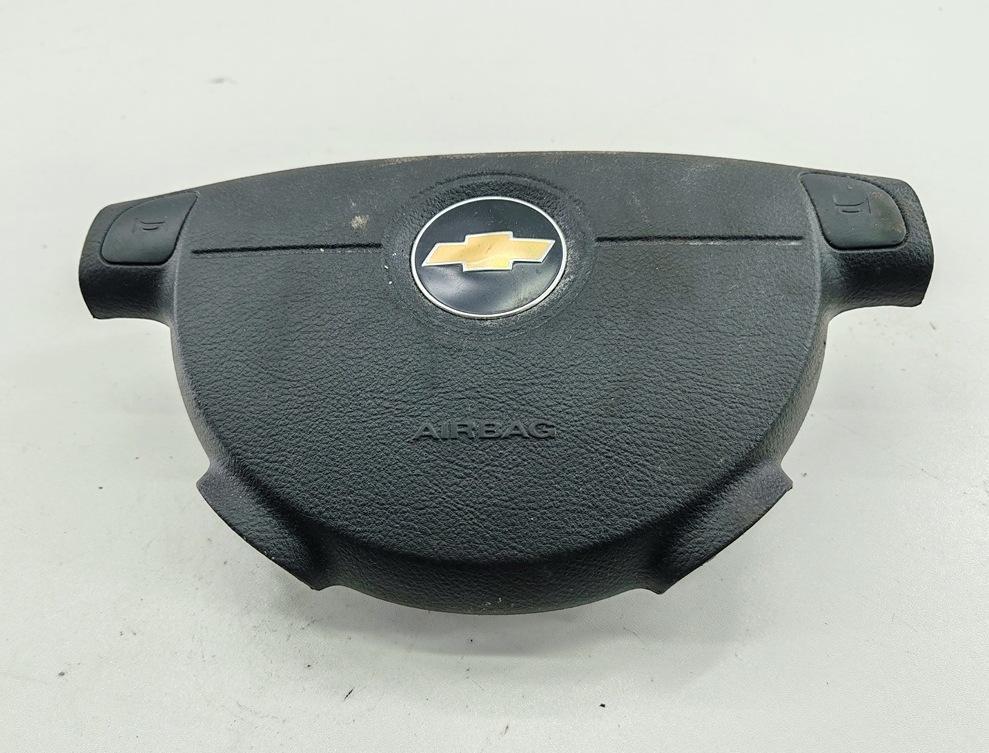 подушка безопасности водителя Chevrolet Kalos (Aveo) 2007, 1.4 л., бензин, МКПП, чёрный, хетчбэк 5 дв., 96803209