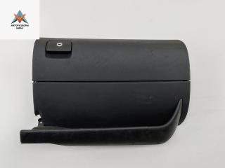 бардачок Audi A3 8L [рестайлинг] 2001, 1.8 л., Ti, бензин, МКПП, красный, хетчбэк 5 дв., 8L1857095