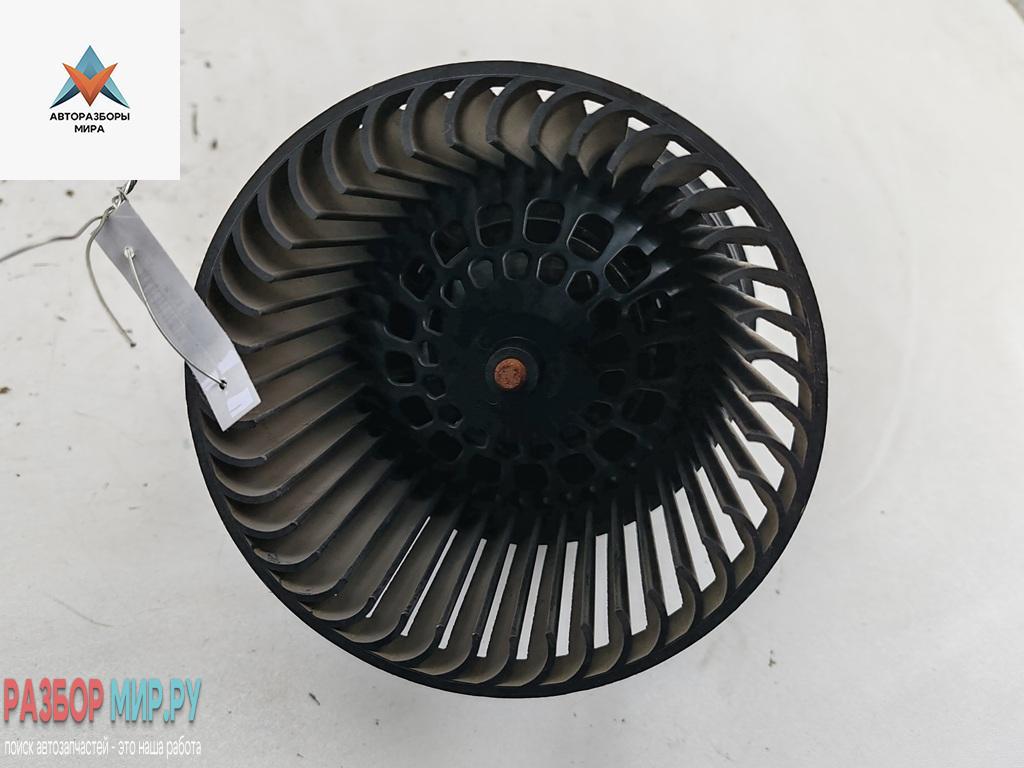 моторчик печки Peugeot 308 T7 2008, 1.6 л., бензин, МКПП, серый, универсал, T1000588K - фото №1