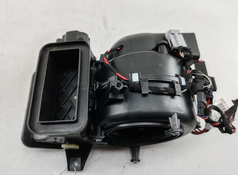 моторчик печки Mercedes-Benz M-Class ML W163 2002, 4.0 л., дизель, АКПП, чёрный, внедорожник 5 дв., 1638300308