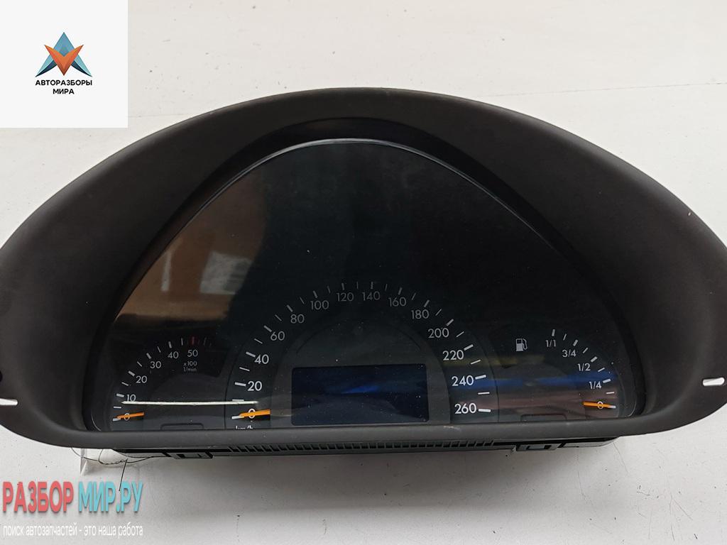 приборная панель Mercedes-Benz C-Класс W203/S203/CL203 2002, 2.2 л., дизель, МКПП, чёрный, универсал, 2035403911 - фото №1