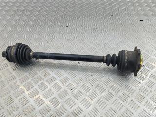 полуось передняя левая (приводной вал, ШРУС) Audi A4 B6 2001, 2.0 л., бензин, МКПП, серый, универсал, 8E0407271AJ