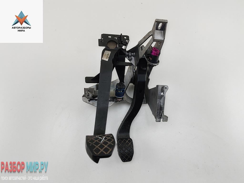 узел педальный (блок педалей) Audi A6 4F/C6 2007, 2.7 л., дизель, МКПП, серый, универсал, 4F1721117F - фото №1