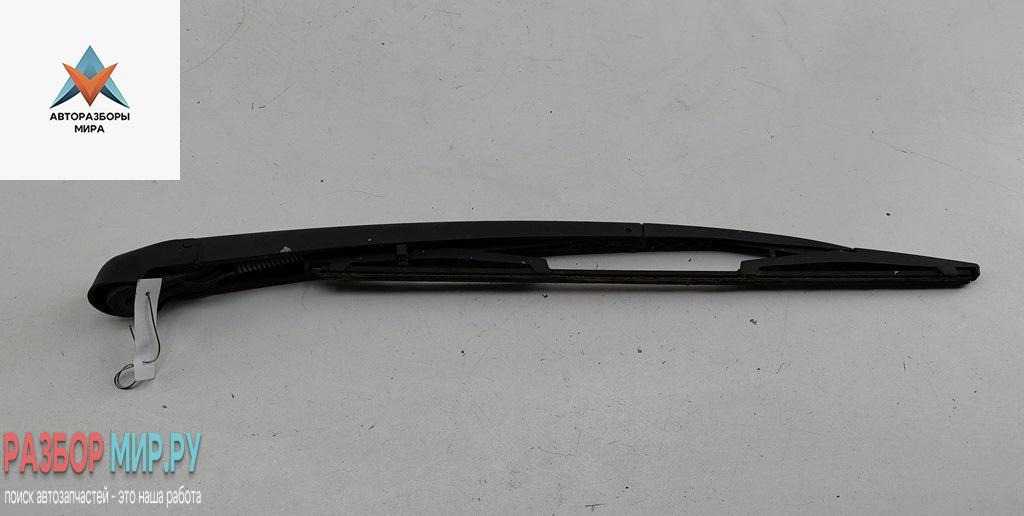 Щеткодержатель (поводок стеклоочистителя) задний Fiat Stilo 1 поколение 2002, 1.8 л., бензин, МКПП, серый, хетчбэк 3 дв. - фото №1