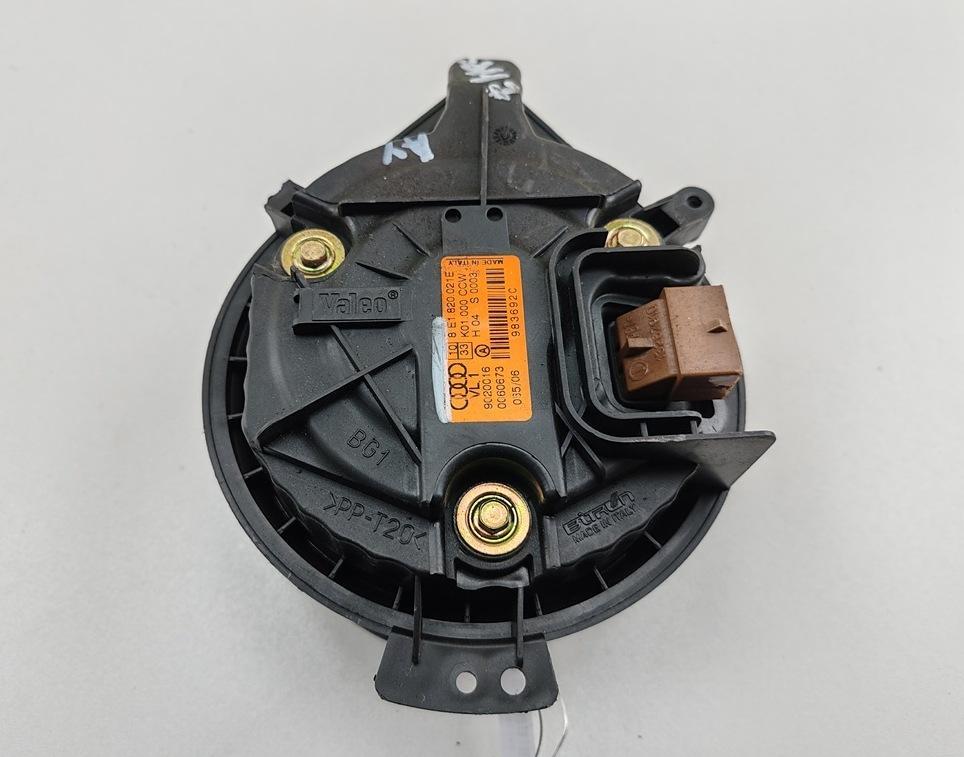моторчик печки Audi A4 B7 2006, 1.8 л., Ti, бензин, МКПП, серый, универсал, 8E182021E