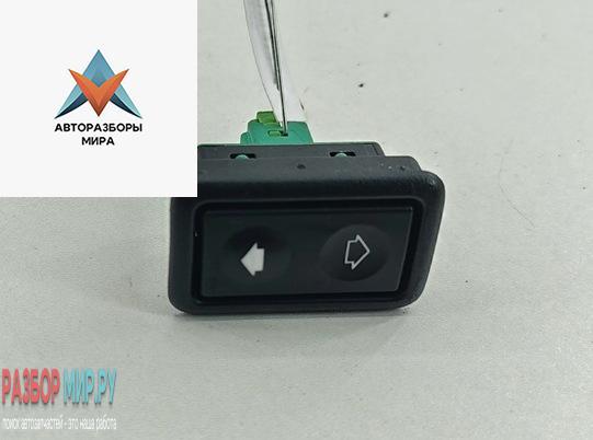кнопка стеклоподъемника переднего левого BMW 3 серия E36 1993, 2.0 л., бензин, МКПП, синий, купе, 8365300 - фото №1