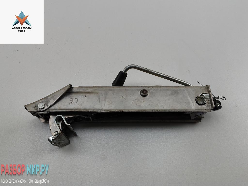 домкрат Audi A4 B6 2001, 2.0 л., бензин, МКПП, серый, универсал - фото №1