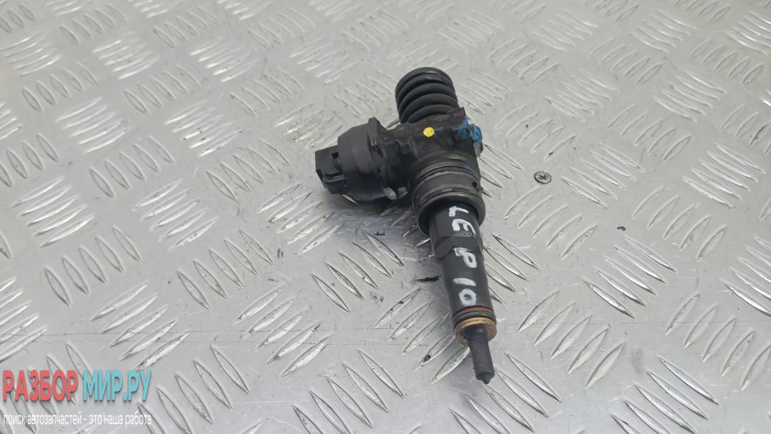 форсунка Skoda Superb 2 поколение 2008, 1.9 л., дизель, МКПП, седан, 038130073BH, 0414720230, 038130079RX - фото №1