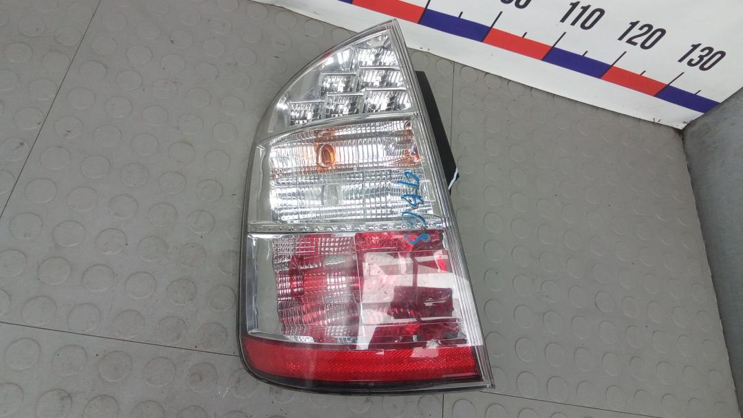фонарь задний левый Toyota Prius 2 поколение 2007, 1.5 л., электро, АКПП, хетчбэк 5 дв. - фото №1