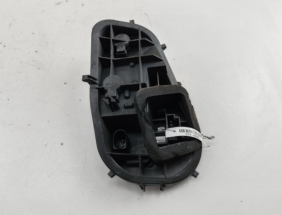 Плата фонаря заднего правого Skoda Fabia mk3 (NJ) 2015, 1.2 л., бензин, МКПП, белый, универсал, 6V9945258