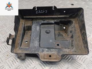 полка аккумулятора Opel Astra G 2004, 1.7 л., дизель, МКПП, белый, универсал, 24449812