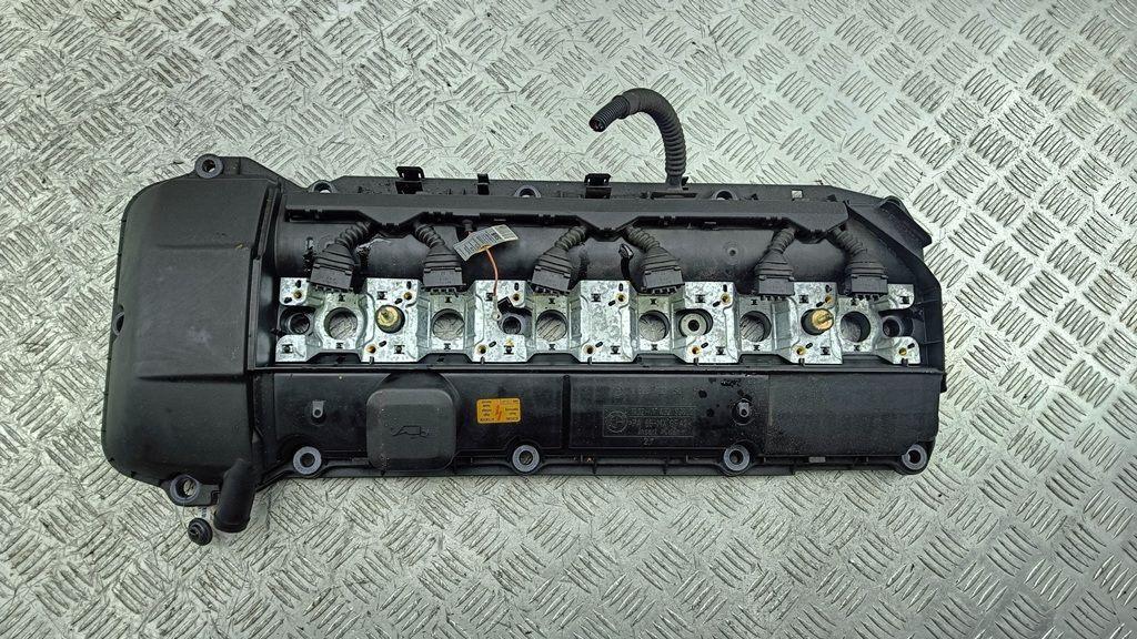 клапанная крышка BMW 3 серия E46 1999, 2.0 л., бензин, 1432928 - фото №1