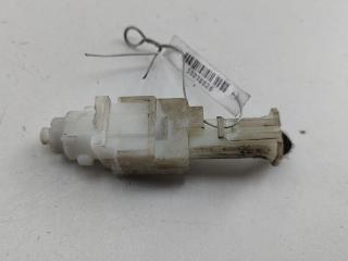Датчик (включатель) стоп-сигнала Fiat Panda 2 поколение 2009, 1.2 л., бензин, МКПП, чёрный, хетчбэк 5 дв., 51713873