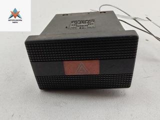 кнопка аварийной сигнализации Volkswagen Transporter T4 1997, 1.9 л., дизель, МКПП, белый, микроавтобус, 703953235