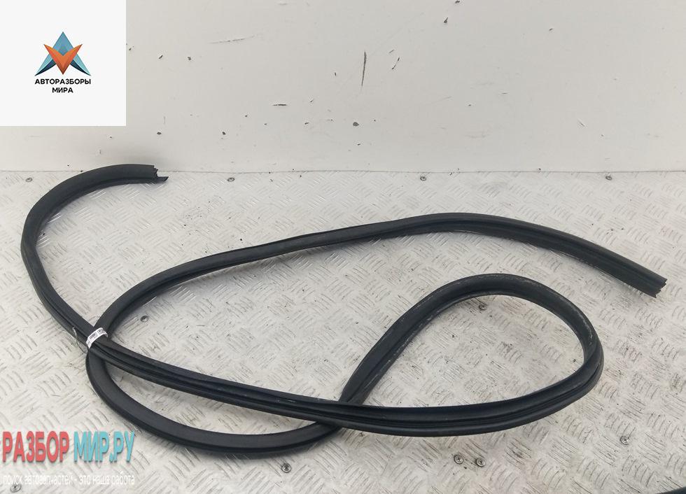 уплотнитель двери Citroen C5 1 поколение 2002, 2.0 л., дизель, МКПП, серый, хетчбэк 5 дв., 96584242RG - фото №1