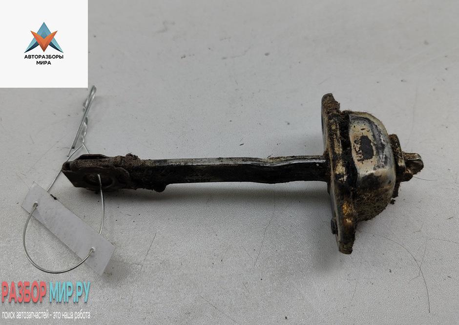 ограничитель открывания двери Volkswagen Transporter T4 1995, микроавтобус - фото №1