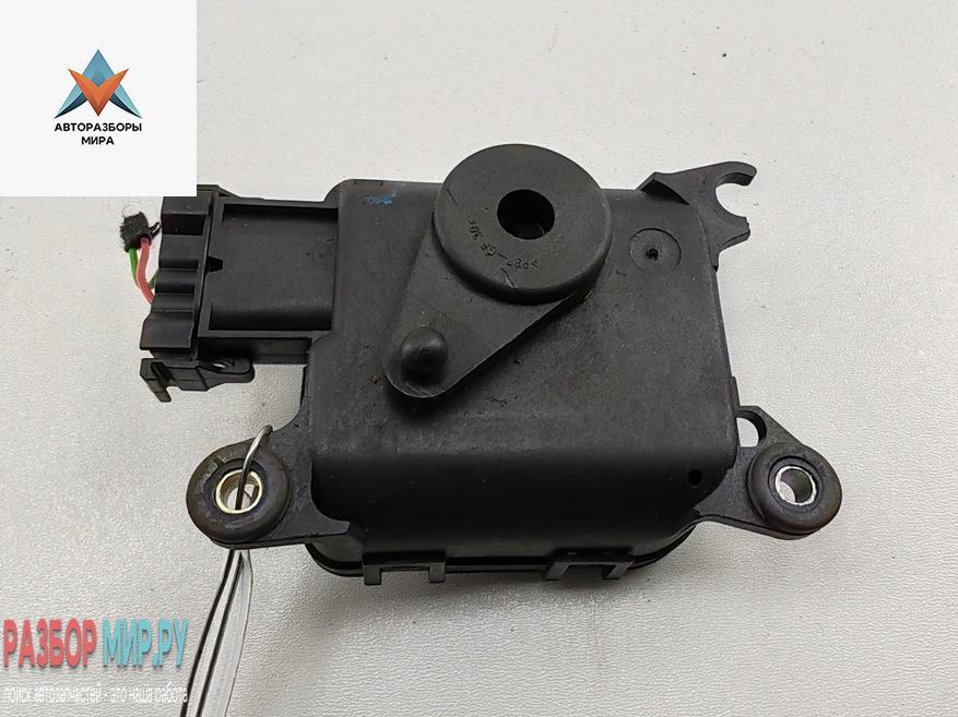 моторчик заслонки печки Opel Astra G 2001, 1.6 л., бензин, АКПП, серый, универсал, 0132801134 - фото №1