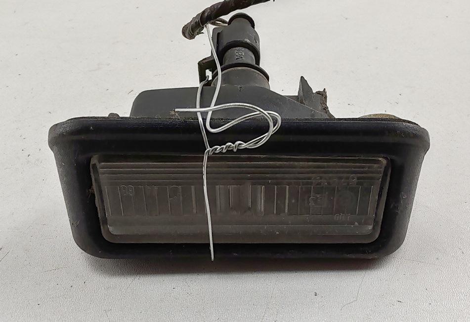 подсветка номера Fiat Doblo 1 поколение 2002, 1.6 л., бензин, МКПП, красный, фургон, 46738719 - фото №1