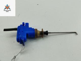 активатор (привод) замка двери Audi 100 С3 [рестайлинг] 1989, 2.3 л., бензин, МКПП, серый, универсал, 893862153C