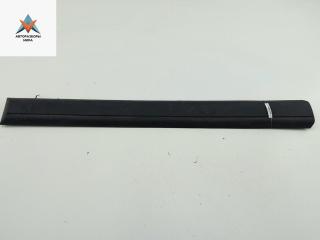 молдинг двери передней правой Audi 100 С3 [рестайлинг] 1989, 2.3 л., бензин, МКПП, серый, универсал, 443853982