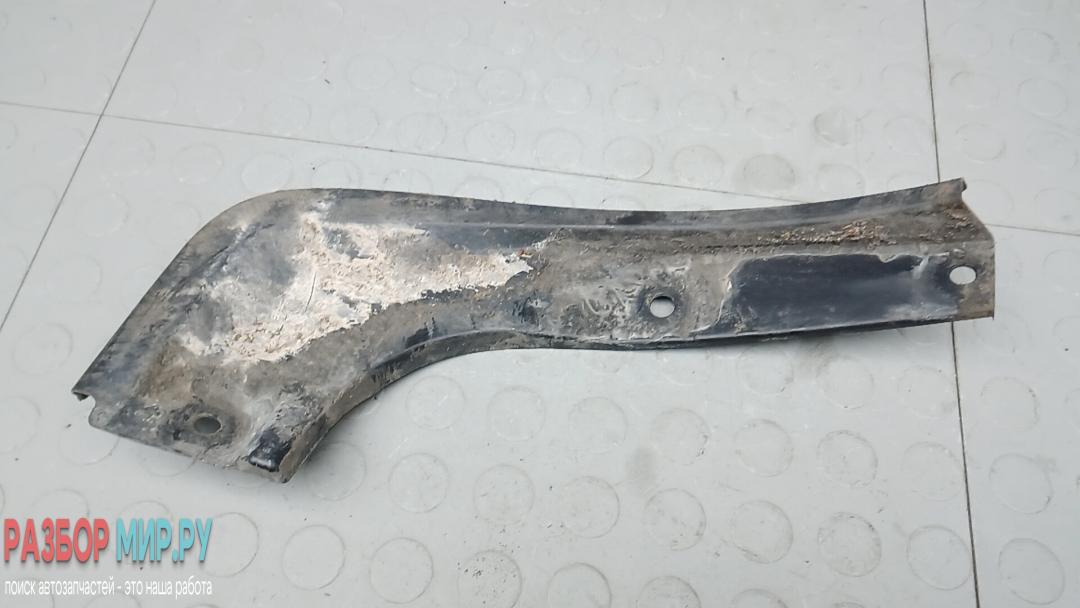 брызговик Toyota Prius 2 поколение 2007, 1.5 л., электро, АКПП, хетчбэк 5 дв. - фото №1