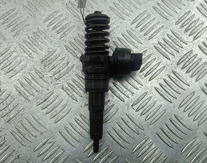 форсунка Volkswagen Passat B6 2007, 2.0 л., дизель, АКПП, серый, универсал, 038130073BQ, 0414720312