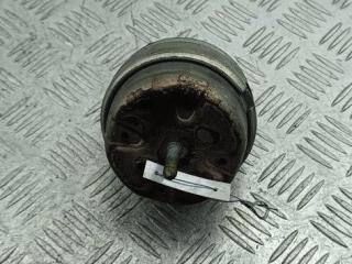 подушка крепления двигателя Audi A6 4B/C5 1997, 1.8 л., бензин, МКПП, красный, седан, 8D0199379G