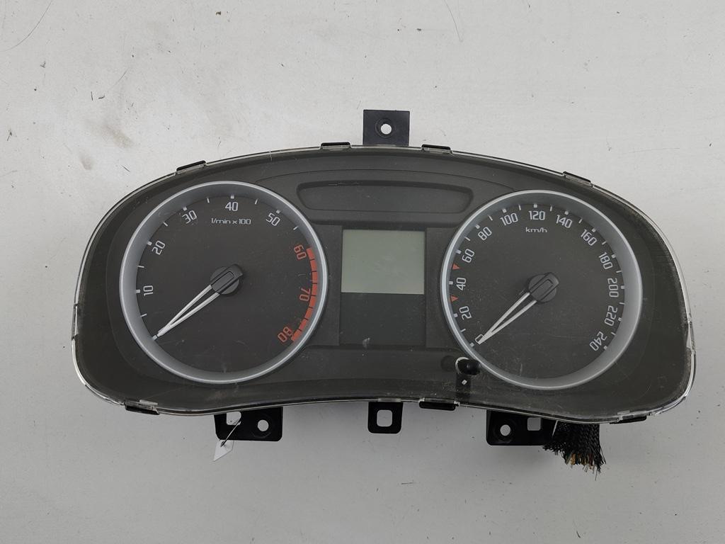 приборная панель Skoda Fabia mk2 (5J) 2009, 1.2 л., бензин, МКПП, серый, хетчбэк 5 дв., 5J0920811B