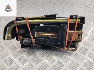 домкрат Volkswagen Golf 3 поколение 1993, 1.8 л., бензин, МКПП, красный, хетчбэк 5 дв.