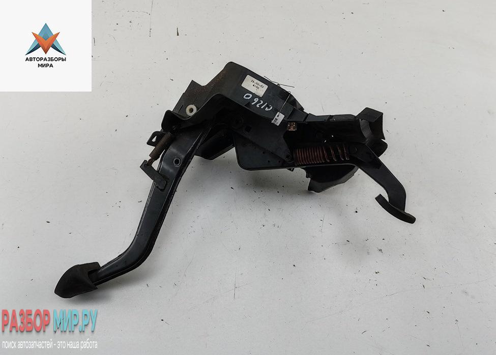 узел педальный (блок педалей) Mercedes-Benz C-Класс W203/S203/CL203 2002, 2.2 л., дизель, МКПП, чёрный, универсал, A2032901219 - фото №1