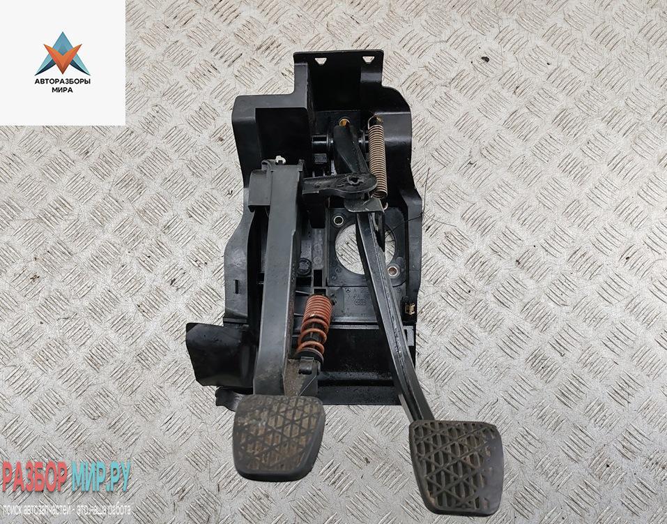 узел педальный (блок педалей) Mercedes-Benz C-Класс W203/S203/CL203 2000, 2.2 л., дизель, МКПП, серый, седан, 2032900419 - фото №1