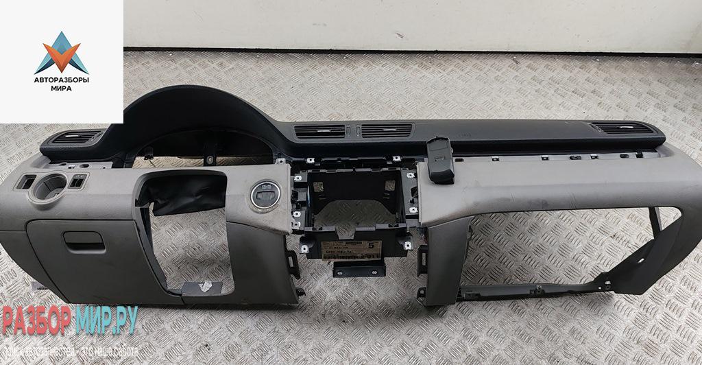 панель передняя салона (торпедо) Volkswagen Passat B6 2005, 2.0 л., дизель, МКПП, серый, универсал - фото №1