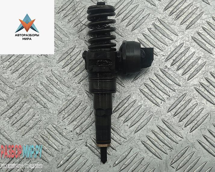 форсунка Volkswagen Passat B6 2007, 2.0 л., дизель, МКПП, чёрный, универсал, 038130073BK, 0414720306 - фото №1