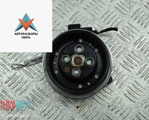 насос антифриза дополнительный Volkswagen Tiguan 1 поколение 2008, 1.4 л., бензин, МКПП, белый, внедорожник 5 дв. - фото №1