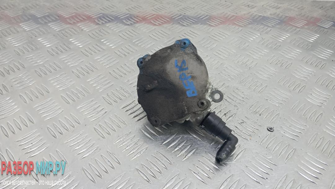 насос вакуумный Mercedes-Benz C-Класс W204/S204 2008, 2.2 л., дизель, МКПП, седан, BN - фото №1