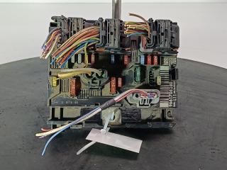 блок предохранителей Citroen C5 1 поколение [рестайлинг] 2007, цвет, 9661708280